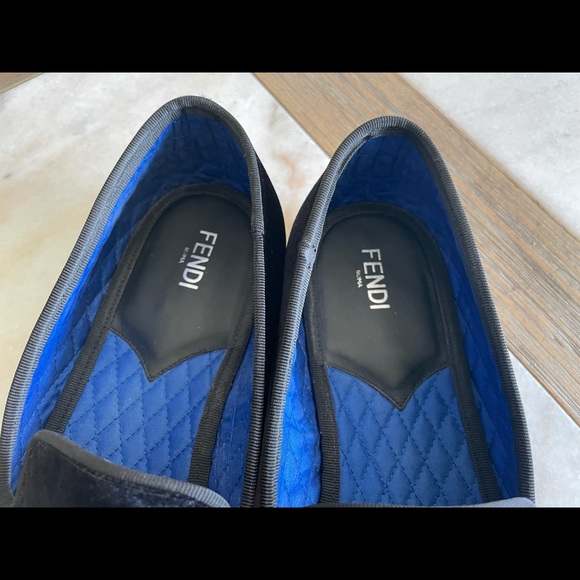 Fendi Karlitos - Picture 2 of 2